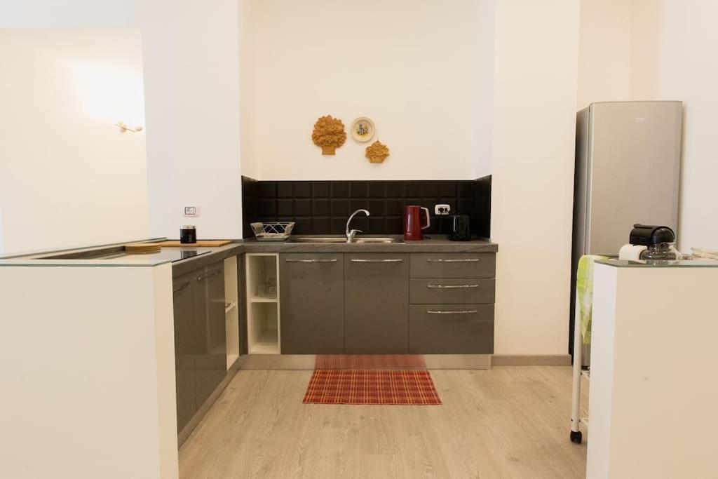 Appartamento 2 Camere Da Letto Al Politeama Palermo Exteriér fotografie